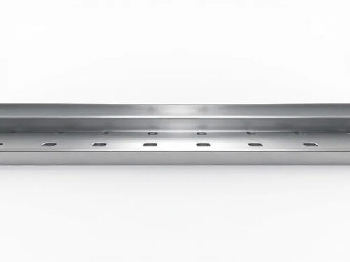 Blog perusahaan terbaru tentang 50mm Galvanized Cable Tray System Gains Industry Attention